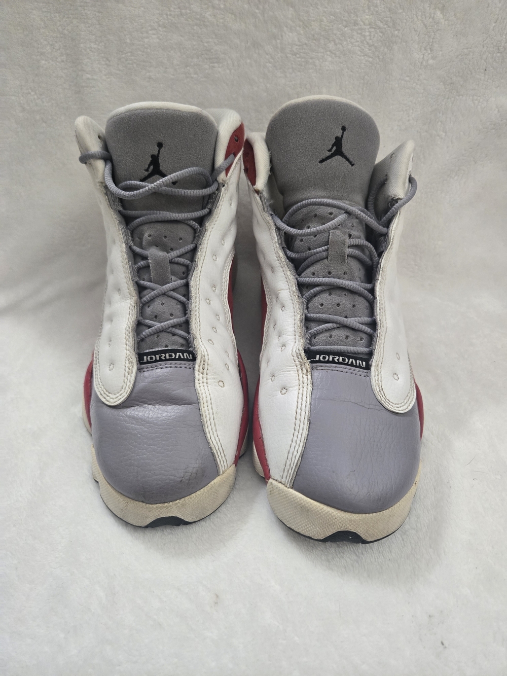 Air Jordan Kids' Retro Basketball Shoes - White/Grey/Red 5.5 Youth
